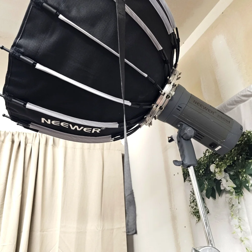 Neewer Black and Gray Softbox Lighting Kit